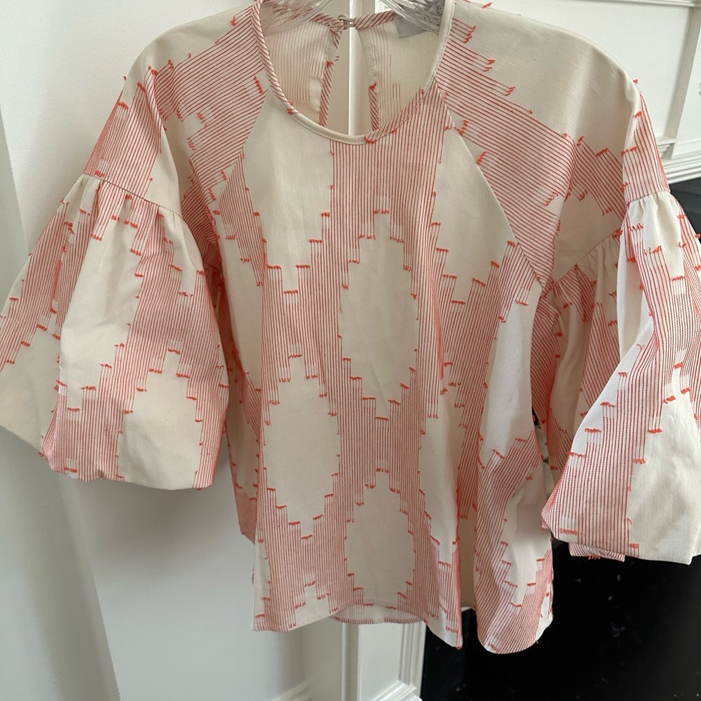 Hunter Bell puff sleeve top. XS. Off white with orange embroidery. EUC